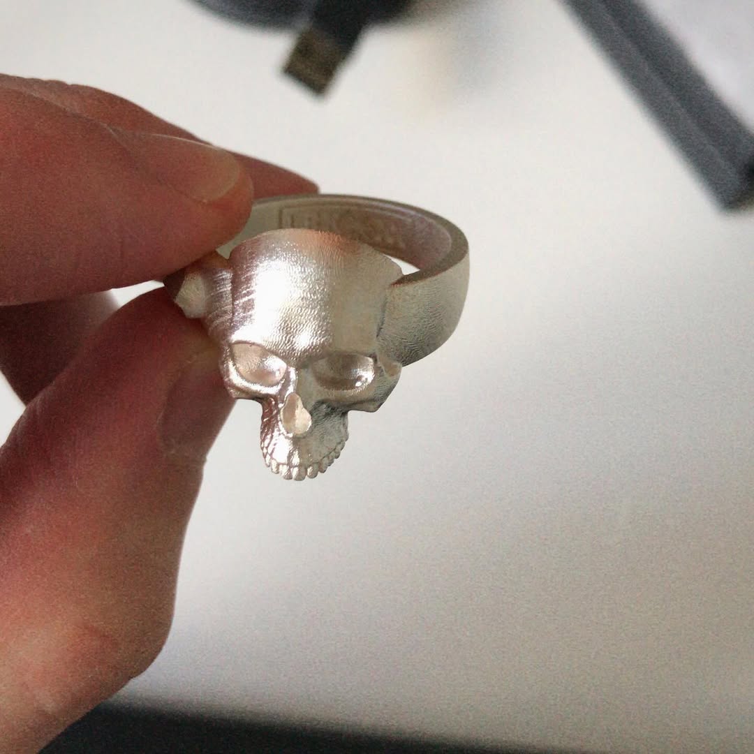 Skull_Ring_Detail_1